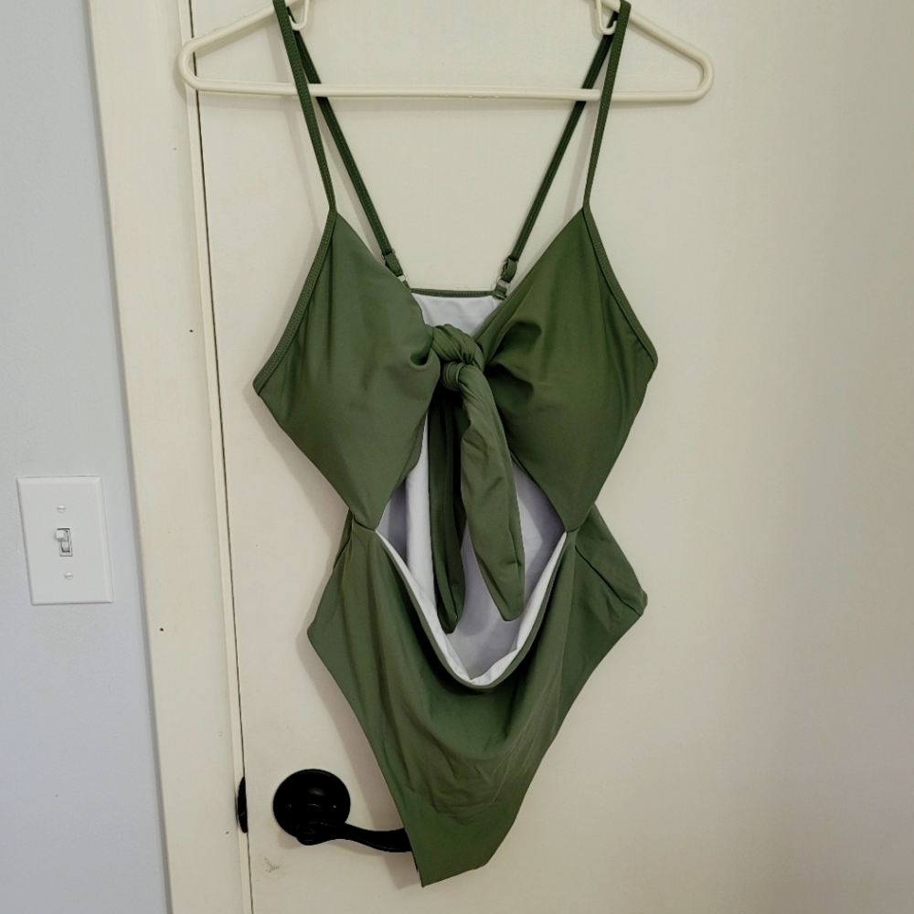 Women's One Piece Cutout Swimsuit